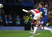 开云体育app-那不勒斯碾压瓦伦西亚，德利赫特打破历史纪录的简单介绍