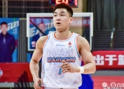 开云体育在线-山东队横扫太阳，高诗岩点燃赛场