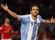 开云在线直播-西甲国家德比之夜，拉文数据全面爆炸，当篮球与足球的激情同频共振