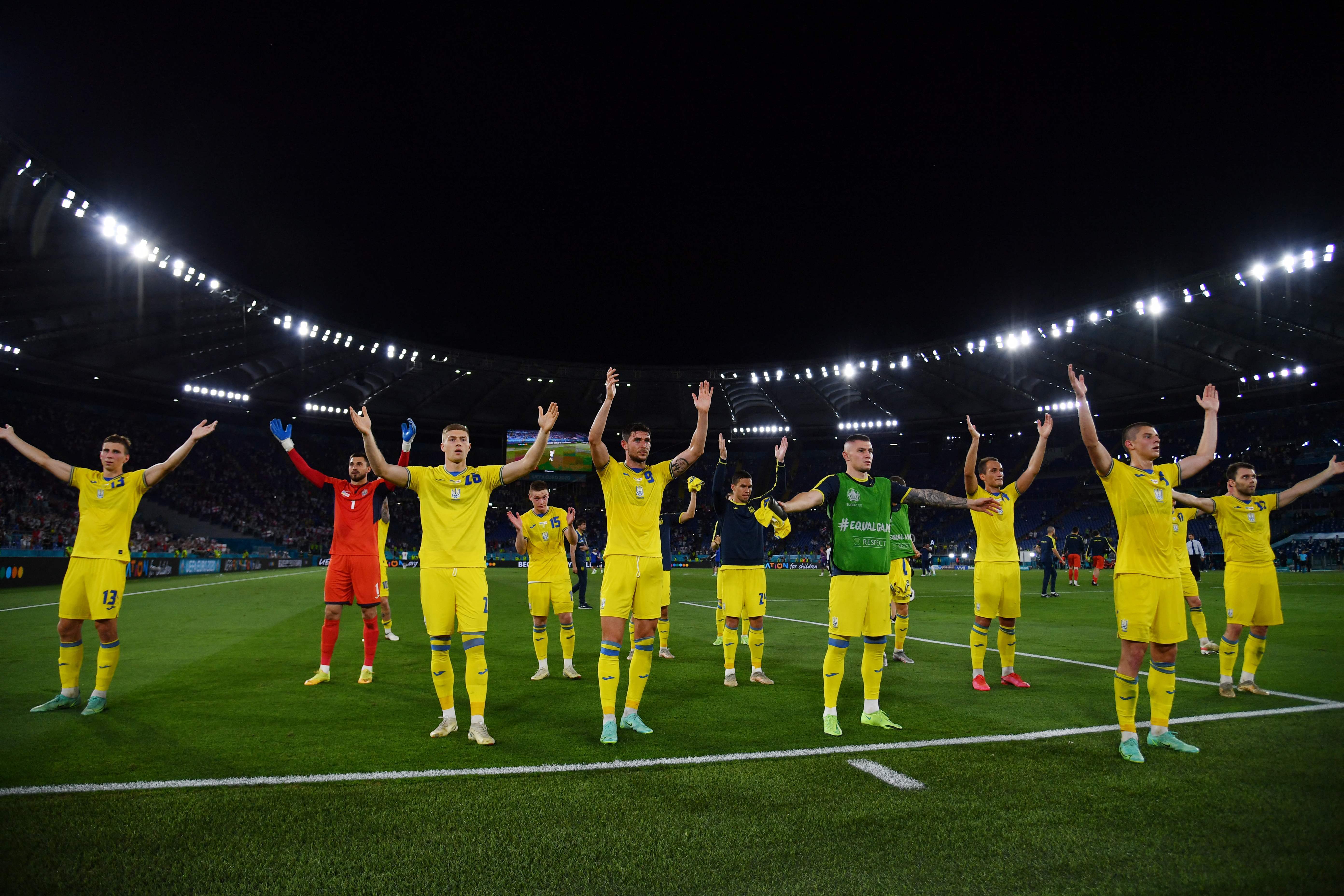 包含英格兰碾压克罗地亚，范戴克惊艳四座的词条