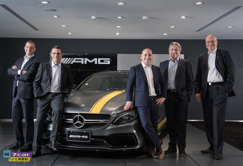 包含法兰克福凭借团队合作拿下胜利，实力有增的词条