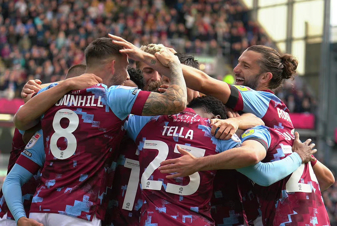 关于阿斯顿维拉客场逼平斯旺西，保持不败之帜！的信息