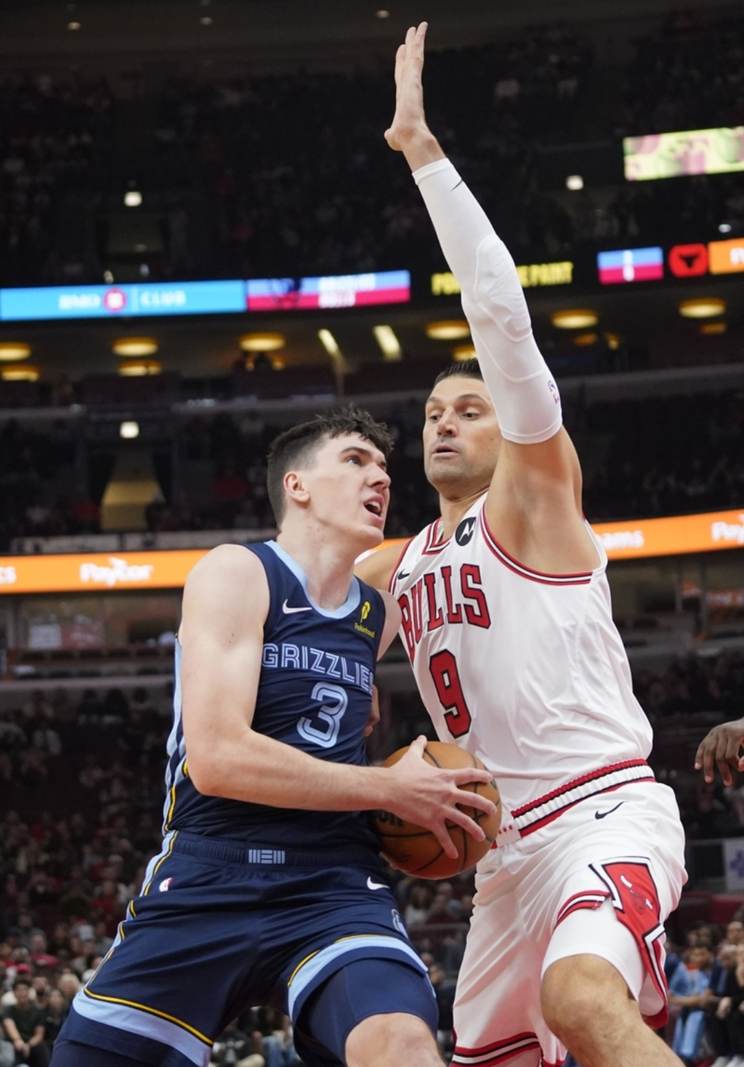 公牛主场击败活塞，拉文全面表现撼动对手的简单介绍