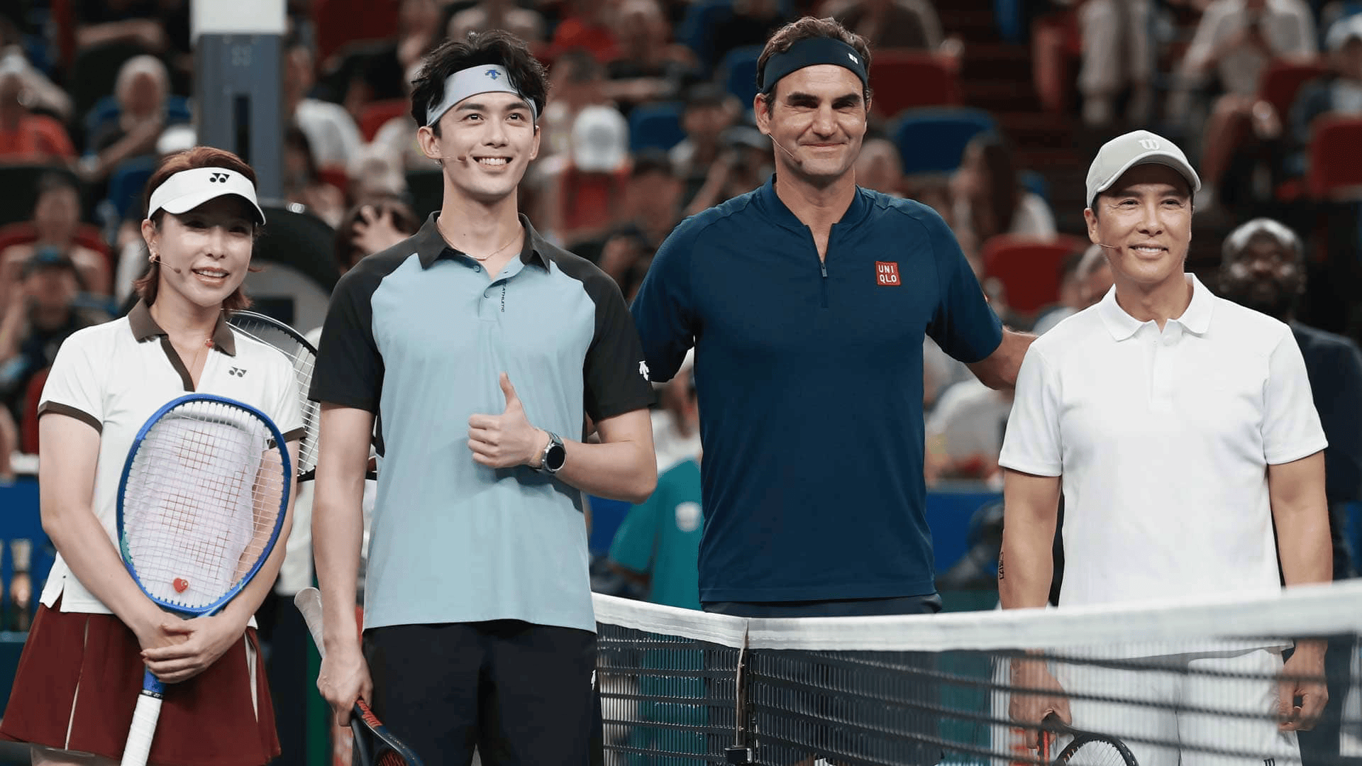 包含英国网球队绝地反击日本网球队，费德勒打破历史纪录的词条