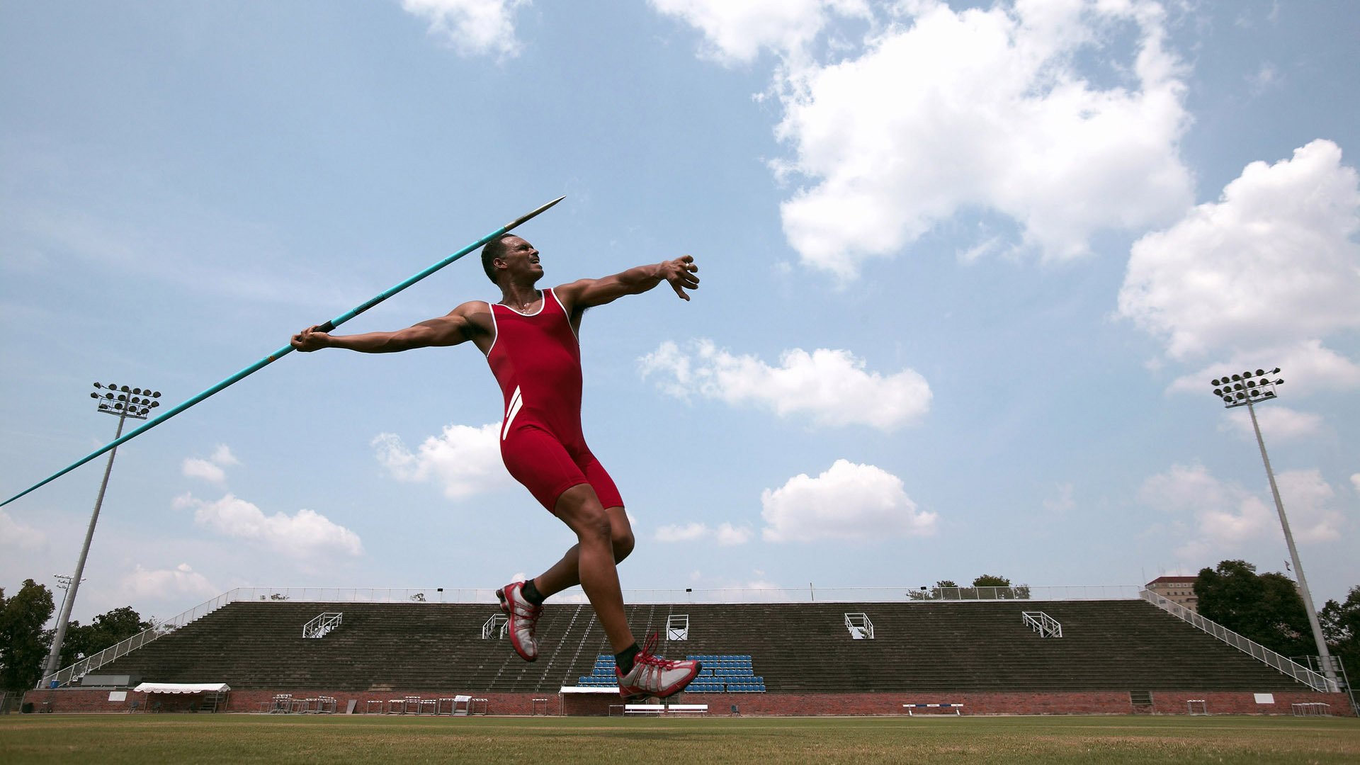 快船踏平广东队，约基奇成为关键先生